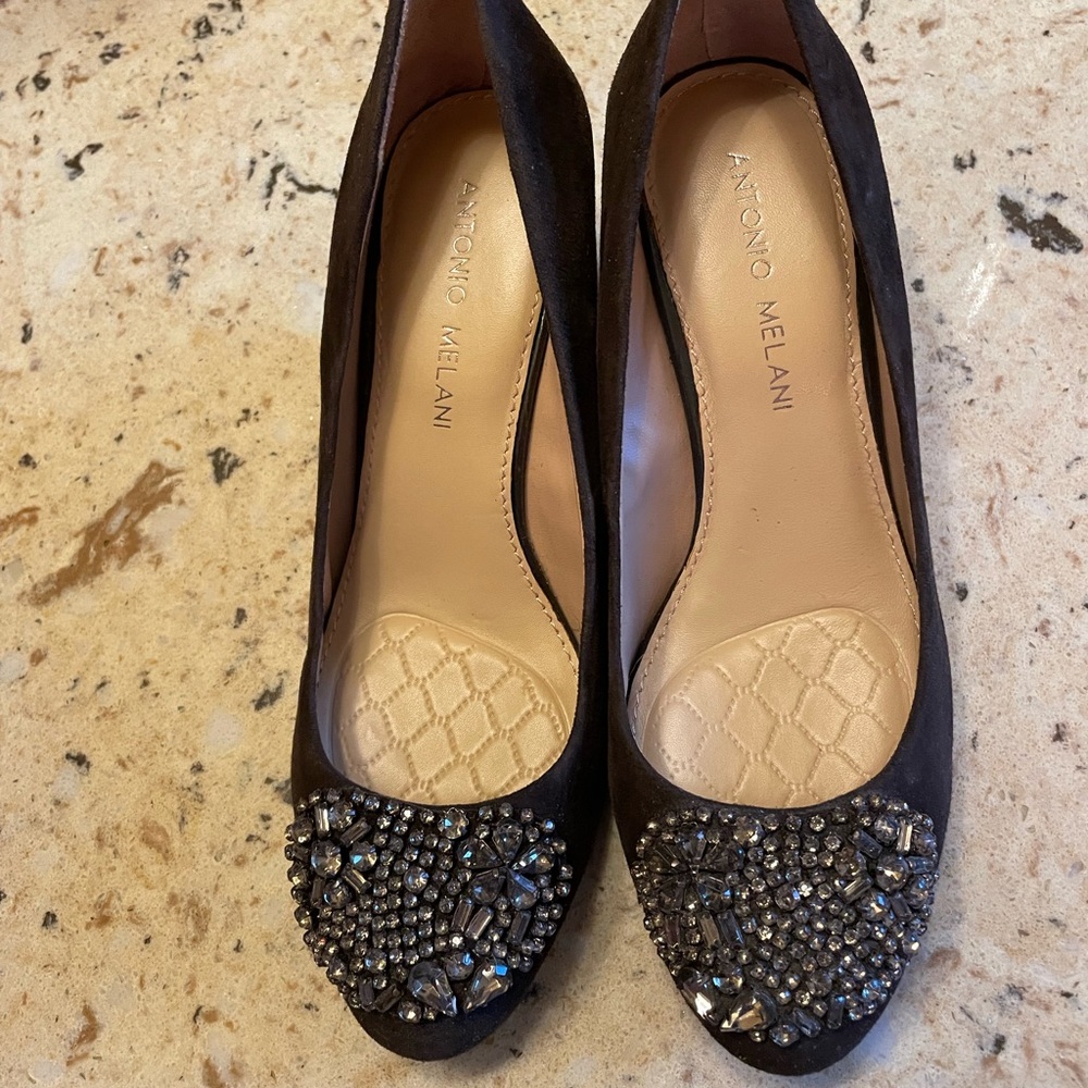 GORGEOUS DAZZLING DRESSY SHOES